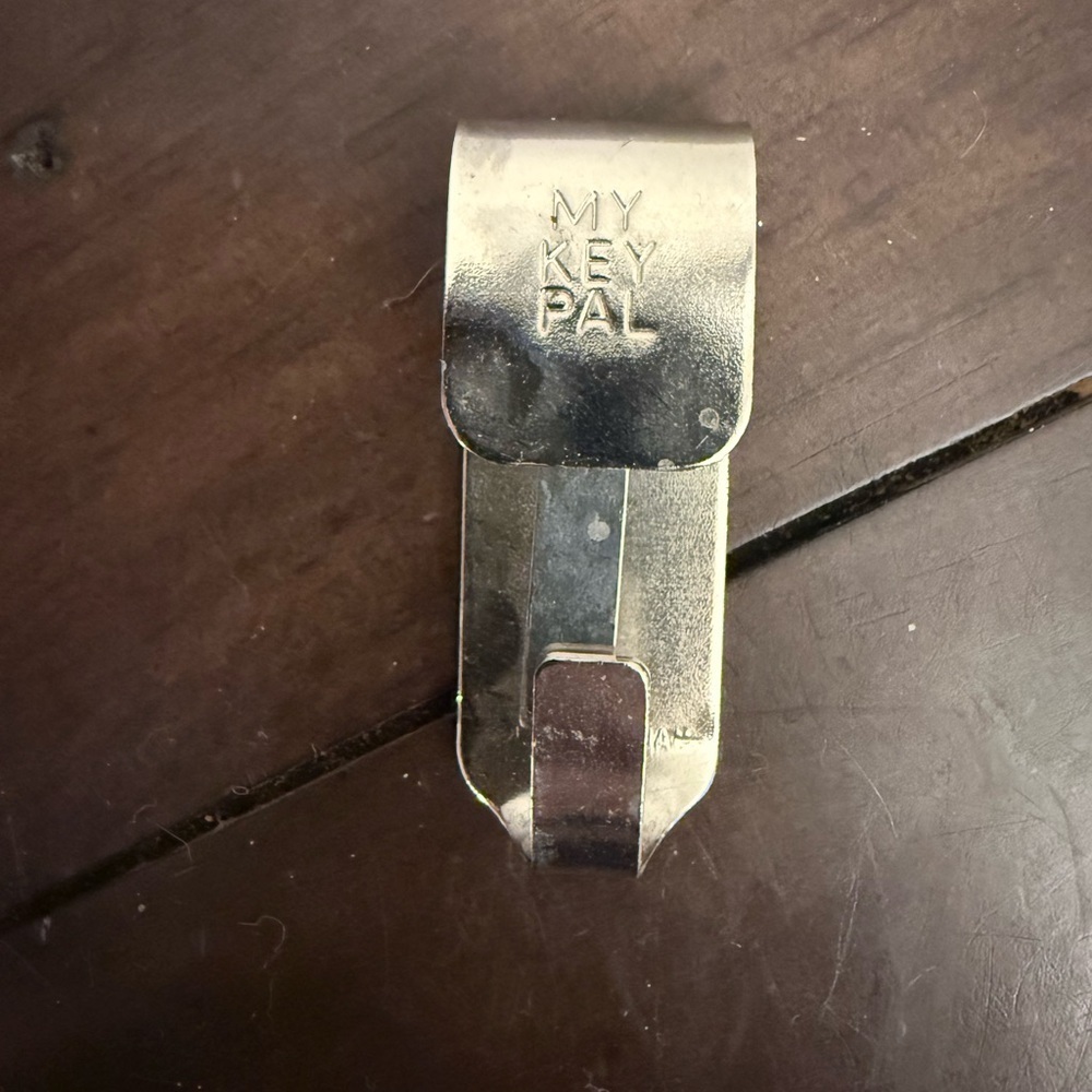 My Key Pal Vintage Metal Key Holder / Belt Clip